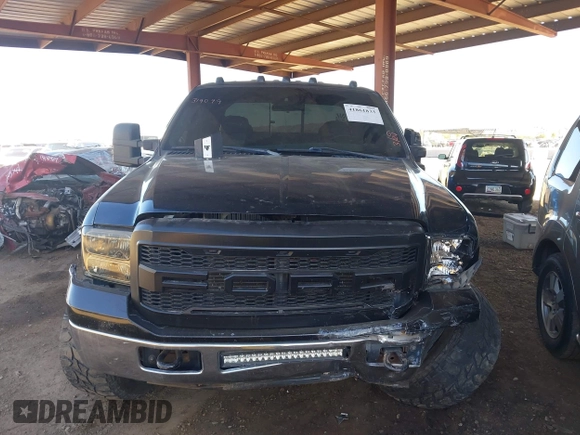 2007 Ford F-250 XL z VIN 1FTSW21P27EB17767, wystawiony jako IAAI lot #41861833 z przebiegiem 363 499 mil mil oraz . Historia ofert i sprzedaży dostępna na DreamBid. Obrazek 11.