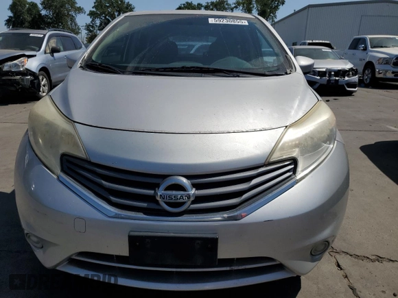 2015 Nissan Note S with VIN 3N1CE2CP1FL369726, listed as a Copart auction lot 59230855 with 158,661 mi miles and Salvage title. Bid and sale history available at DreamBid. Image 5.