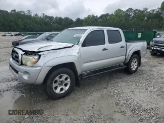 2008 Toyota Tacoma PreRunner z VIN 3TMJU62N48M062899, wystawiony jako Copart lot #56035425 z przebiegiem 228 426 mil mil oraz Szkoda całkowita • Salvage title. Historia ofert i sprzedaży dostępna na DreamBid. Obrazek 1.