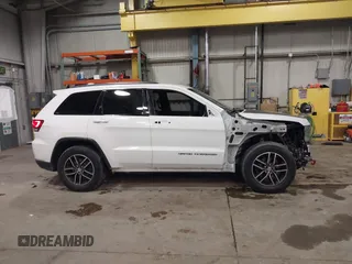 2018 Jeep Grand Cherokee Trailhawk with VIN 1C4RJFLG8JC267810, listed as a IAAI auction lot 41221229 with 108,228 mi miles and . Bid and sale history available at DreamBid. Image 14.