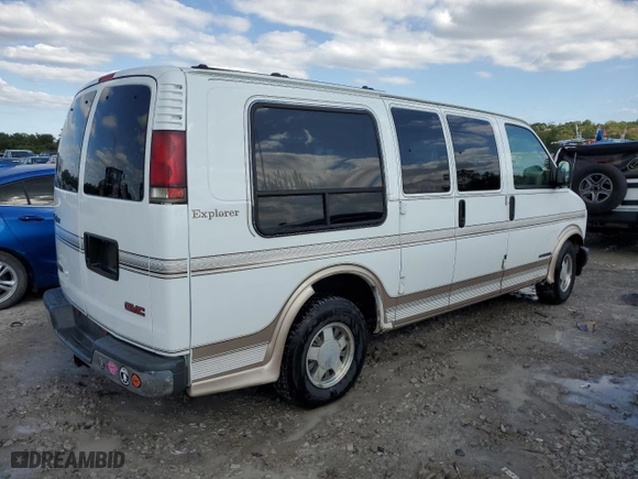 2000 GMC Savana Cargo Van YF7 Upfitter with VIN 1GDFG15R1Y1121592, listed as a Copart auction lot 72927304 with 108,871 mi miles and Salvage Title. Bid and sale history available at carsss.com. Image 3.