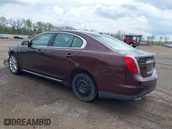 2009 Lincoln MKS z VIN 1LNHM93R09G612169, wystawiony jako IAAI lot #42126437 z przebiegiem 158 393 mil mil oraz . Historia ofert i sprzedaży dostępna na DreamBid. Obrazek 3.