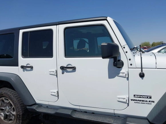 2016 Jeep Wrangler Unlimited Sport z VIN 1C4BJWDG4GL288615, wystawiony jako IAAI lot #42520924 z przebiegiem 113 594 mil mil oraz . Historia ofert i sprzedaży dostępna na DreamBid. Obrazek 14.