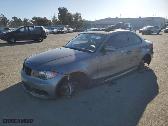2009 BMW 1 Series 135i with VIN WBAUC73549VK94718, listed as a Copart auction lot 46849275 with 0 mi miles and Salvage Title. Bid and sale history available at carsss.com. Image 1.