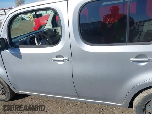 2011 Nissan Cube 1.8 SL with VIN JN8AZ2KR2BT205729, listed as a IAAI auction lot 42028429 with 98,694 mi miles. Bid and sale history available at carsss.com. Image 15.