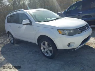 2007 Mitsubishi Outlander XLS with VIN JA4MS41X77Z010619, listed as a IAAI auction lot 41720800 with 217,070 mi miles. Bid and sale history available at carsss.com. Image 1.