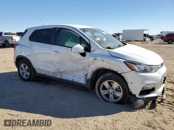 2021 Chevrolet Trax LS with VIN KL7CJNSM5MB368236, listed as a Copart auction lot 46811295 with 47,502 mi miles and Salvage Title. Bid and sale history available at carsss.com. Image 4.