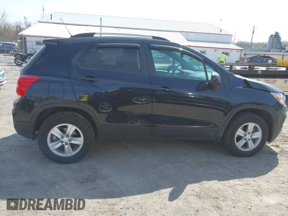2022 Chevrolet Trax LT with VIN KL7CJPSM7NB568709, listed as a IAAI auction lot 42061802 with 28,995 mi miles and . Bid and sale history available at DreamBid. Image 14.