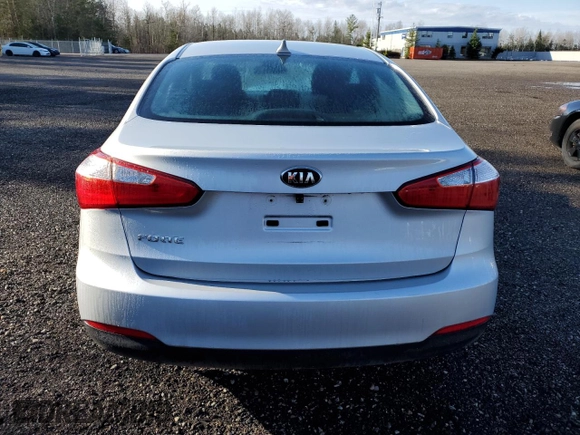 2016 Kia Forte LX z VIN KNAFX4A64G5451913, wystawiony jako Copart lot #69531003 z przebiegiem 117 269 mil mil oraz Szkoda całkowita • Salvage title. Historia ofert i sprzedaży dostępna na DreamBid. Obrazek 6.