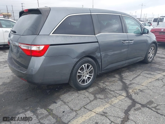 2011 Honda Odyssey EX-L with VIN 5FNRL5H63BB059407, listed as a IAAI auction lot 41922421 with 99,270 mi miles. Bid and sale history available at carsss.com. Image 4.
