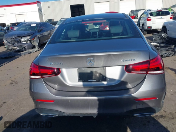 2019 Mercedes-Benz A 220 z VIN WDD3G4FB4KW001165, wystawiony jako IAAI lot #42153614 z przebiegiem 65 687 mil mil oraz . Historia ofert i sprzedaży dostępna na DreamBid. Obrazek 17.