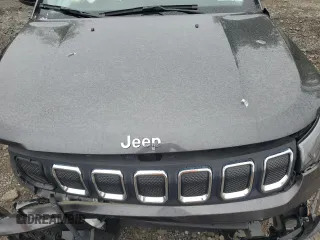 2022 Jeep Compass Latitude Lux with VIN 3C4NJDFB7NT203531, listed as a Copart auction lot 58261785 with 17,525 mi miles and Salvage title. Bid and sale history available at DreamBid. Image 12.