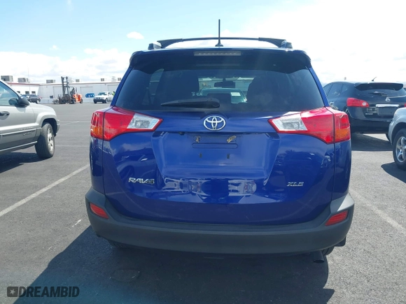 2015 Toyota RAV4 XLE with VIN 2T3WFREV7FW164738, listed as a IAAI auction lot 41950023 with 122,672 mi miles. Bid and sale history available at carsss.com. Image 16.