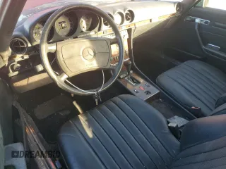 1987 Mercedes-Benz 560 SL with VIN WDBBA48D8HA059600, listed as a Copart auction lot 84690904 with 118,834 mi miles and Clean Title. Bid and sale history available at carsss.com. Image 8.