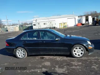 2005 Mercedes-Benz C 240 with VIN WDBRF81J65F649770, listed as a IAAI auction lot 41624644 with 185,722 mi miles and . Bid and sale history available at DreamBid. Image 13.