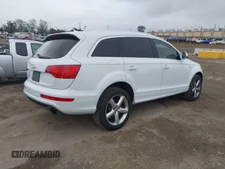 2013 Audi Q7 S line Prestige z VIN WA1DGAFE4DD016670, wystawiony jako IAAI lot #42201459 z przebiegiem 83 278 mil mil oraz . Historia ofert i sprzedaży dostępna na DreamBid. Obrazek 4.