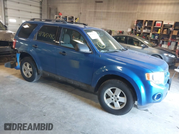 2011 Ford Escape XLT with VIN 1FMCU0D73BKA91356, listed as a IAAI auction lot 41765480 with 82,320 mi miles. Bid and sale history available at carsss.com. Image 1.