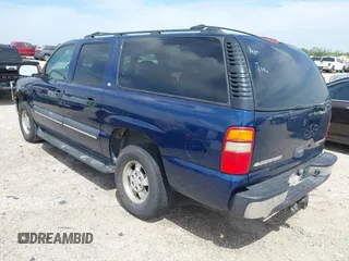 2002 Chevrolet Suburban LS with VIN 3GNEC16Z62G328845, listed as a IAAI auction lot 41928076 with 138,852 mi miles. Bid and sale history available at carsss.com. Image 3.