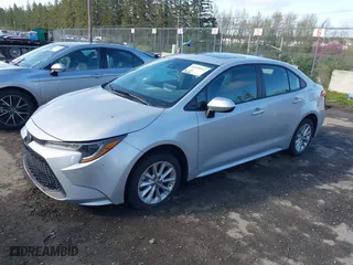 2022 Toyota Corolla LE with VIN 5YFHPMAE7NP303581, listed as a IAAI auction lot 41939012 with 40,842 mi miles. Bid and sale history available at carsss.com. Image 17.