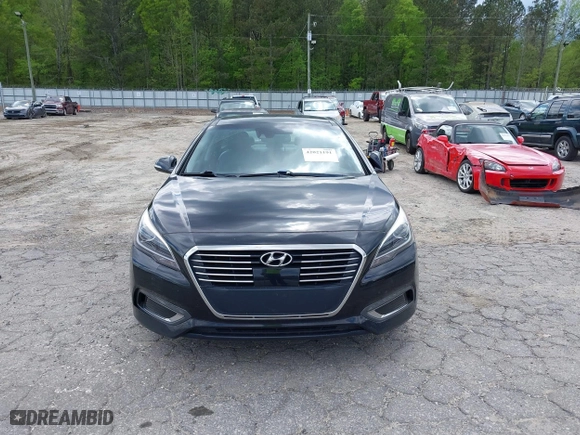 2017 Hyundai Sonata Hybrid Limited with VIN KMHE34L14HA055044, listed as a IAAI auction lot 42021191 with 286,825 mi miles. Bid and sale history available at carsss.com. Image 12.