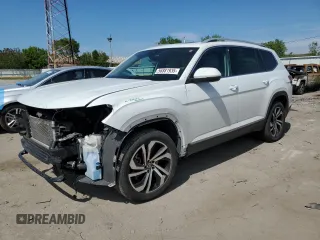 2021 Volkswagen Atlas SEL Premium z VIN 1V2TP2CA2MC556063, wystawiony jako Copart lot #56881935 z przebiegiem 57 166 mil mil oraz Szkoda całkowita • Salvage title. Historia ofert i sprzedaży dostępna na DreamBid. Obrazek 1.
