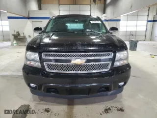 2009 Chevrolet Suburban LT w/1LT with VIN 1GNFK26319R266791, listed as a Copart auction lot 86745744 with 212,070 mi miles and Clean Title. Bid and sale history available at carsss.com. Image 5.