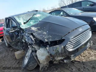 2013 Ford Fusion SE with VIN 3FA6P0H72DR154471, listed as a IAAI auction lot 41771137 with 116,162 mi miles. Bid and sale history available at carsss.com. Image 1.