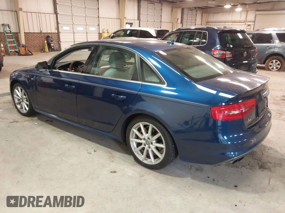 2015 Audi A4 Premium Plus with VIN WAUFFAFL2FN018024, listed as a IAAI auction lot 41364003 with 62,148 mi miles. Bid and sale history available at carsss.com. Image 3.