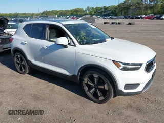 2020 Volvo XC40 Momentum with VIN YV4162UK4L2252575, listed as a IAAI auction lot 42227857 with 91,826 mi miles and . Bid and sale history available at DreamBid. Image 1.