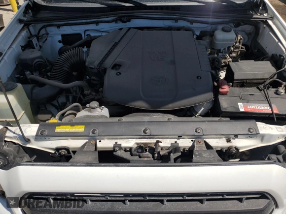 2015 Toyota Tacoma with VIN 3TMLU4EN1FM203062, listed as a Copart auction lot 60488055 with 111,994 mi miles and Salvage title. Bid and sale history available at DreamBid. Image 11.