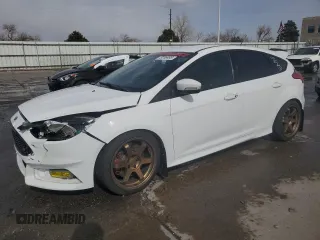 2018 Ford Focus ST with VIN 1FADP3L94JL242367, listed as a Copart auction lot 49285495 with 87,566 mi miles and Salvage Title. Bid and sale history available at carsss.com. Image 1.