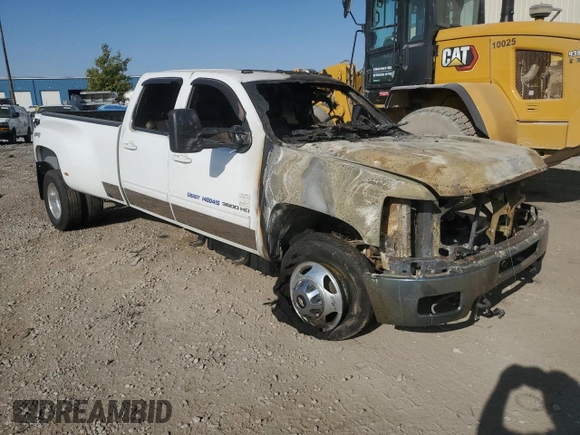 2014 Chevrolet Silverado 3500HD LTZ with VIN 1GC4K1C84EF127681, listed as a Copart auction lot 73954134 with 0 mi miles and Salvage Title. Bid and sale history available at carsss.com. Image 4.