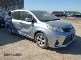2019 Toyota Sienna LE Auto Access Seat with VIN 5TDKZ3DC1KS966037, listed as a IAAI auction lot 41972610 with 59,585 mi miles and . Bid and sale history available at DreamBid. Image 1.