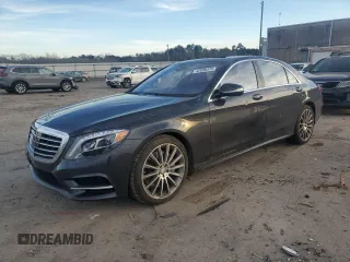2016 Mercedes-Benz S-Class S 550 with VIN WDDUG8FB2GA233067, listed as a Copart auction lot 42930475 with 72,400 mi miles and Salvage Title. Bid and sale history available at carsss.com. Image 1.