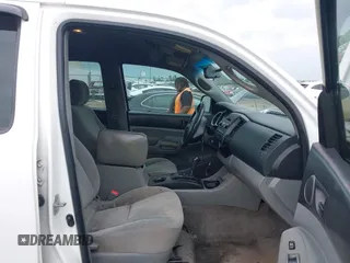 2007 Toyota Tacoma PreRunner with VIN 3TMJU62N77M030897, listed as a IAAI auction lot 42319094 with 325,560 mi miles and . Bid and sale history available at DreamBid. Image 5.
