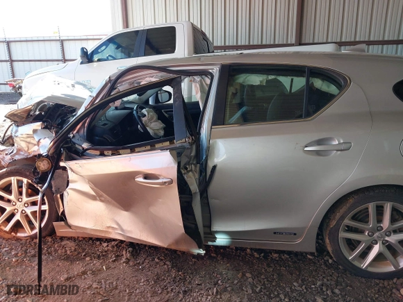 2014 Lexus CT 200h Hybrid with VIN JTHKD5BH7E2195196, listed as a IAAI auction lot 40800167 with 1 mi miles. Bid and sale history available at carsss.com. Image 15.