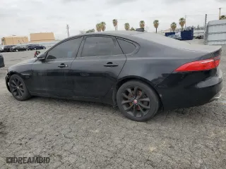 2017 Jaguar XF 20d Premium with VIN SAJBD4BN1HCY32312, listed as a Copart auction lot 53319825 with 101,569 mi miles and Clean Title. Bid and sale history available at carsss.com. Image 2.