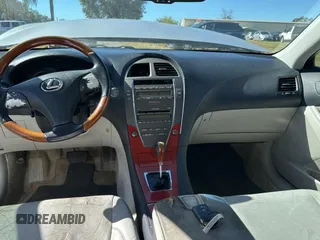 2007 Lexus ES 330 with VIN JTHBJ46G872128159, listed as a Copart auction lot 83068574 with 225,302 mi miles and Clean Title. Bid and sale history available at DreamBid. Image 9.