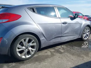 2016 Hyundai Veloster z VIN KMHTC6AD1GU286674, wystawiony jako IAAI lot #41627128 z przebiegiem 71 617 mil mil oraz . Historia ofert i sprzedaży dostępna na DreamBid. Obrazek 6.