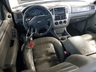 2003 Ford Explorer XLT z VIN 1FMZU63K53ZB32923, wystawiony jako Copart lot #41685045 z przebiegiem 140 488 mil mil oraz Szkoda całkowita • Salvage title. Historia ofert i sprzedaży dostępna na DreamBid. Obrazek 8.