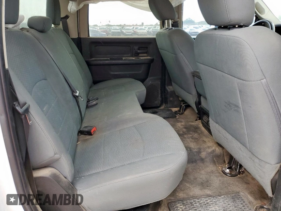 2018 Ram 2500 Tradesman z VIN 3C6UR4CL4JG104872, wystawiony jako Copart lot #56562015 z przebiegiem 198 256 mil mil oraz Szkoda całkowita • Salvage title. Historia ofert i sprzedaży dostępna na DreamBid. Obrazek 10.