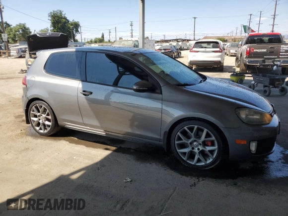2013 Volkswagen GTI w/Conv & Sunroof z VIN WVWFD7AJ4DW031740, wystawiony jako Copart lot #70099084 z przebiegiem 130 193 mil mil oraz Szkoda całkowita • Salvage title. Historia ofert i sprzedaży dostępna na DreamBid. Obrazek 4.