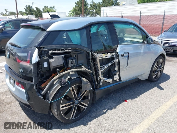 2015 BMW i3 с VIN WBY1Z4C50FV500971, выставлен на аукционе IAAI как лот 42328538 с пробегом 47 809 миль миль и . История ставок и продаж доступна на DreamBid. Изображение 4.