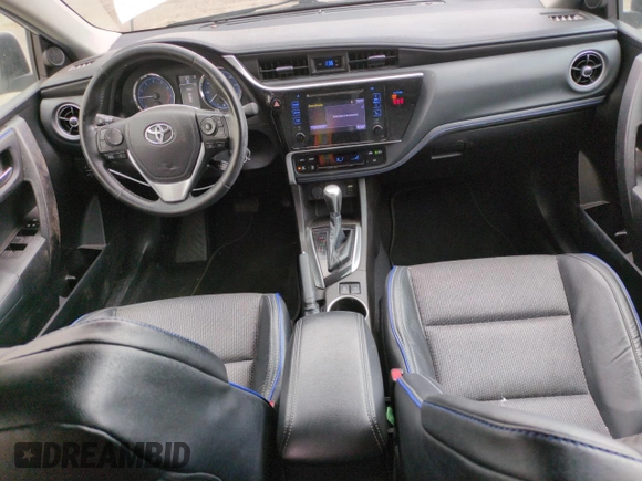 2019 Toyota Corolla L z VIN 5YFBURHE5KP888612, wystawiony jako Copart lot #57458885 z przebiegiem 109 680 mil mil oraz Szkoda całkowita • Salvage title. Historia ofert i sprzedaży dostępna na DreamBid. Obrazek 8.