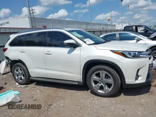 2017 Toyota Highlander Limited with VIN 5TDYZRFH4HS230188, listed as a IAAI auction lot 42382821 with 58,655 mi miles and . Bid and sale history available at DreamBid. Image 14.