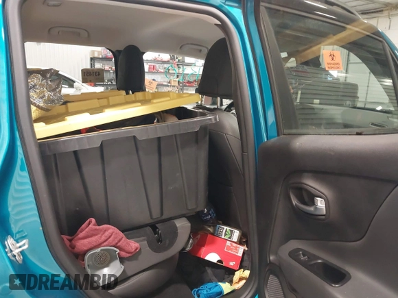 2021 Jeep Renegade Limited with VIN ZACNJDD1XMPM46036, listed as a IAAI auction lot 42137945 with 27,022 mi miles and . Bid and sale history available at DreamBid. Image 8.