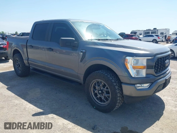 2021 Ford F-150 XL z VIN 1FTEW1CP3MKD15193, wystawiony jako IAAI lot #41984460 z przebiegiem 74 202 mil mil oraz . Historia ofert i sprzedaży dostępna na DreamBid. Obrazek 1.
