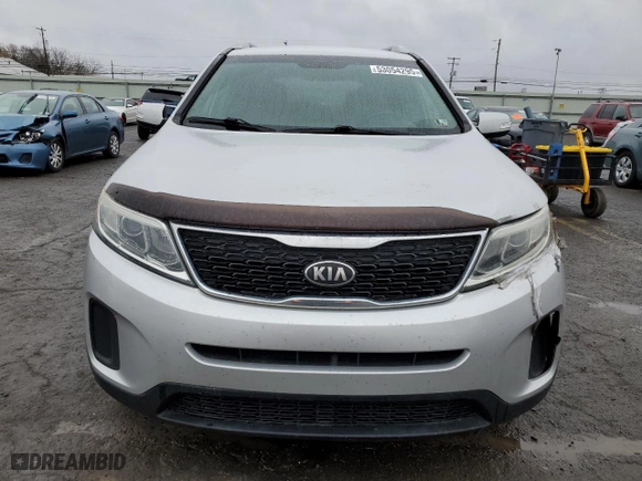 2015 Kia Sorento LX with VIN 5XYKTDA79FG608153, listed as a Copart auction lot 53054295 with 141,276 mi miles and Clean Title. Bid and sale history available at carsss.com. Image 5.