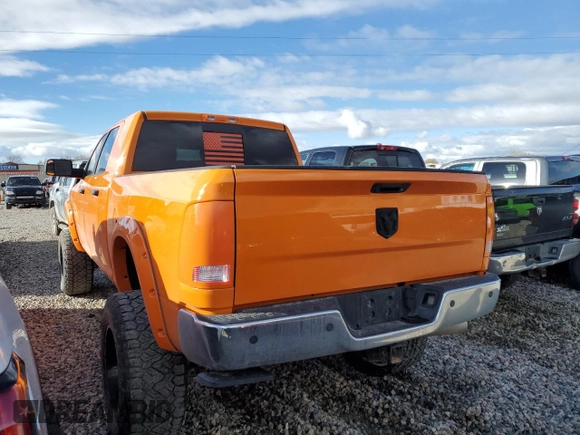 2015 Ram 2500 Big Horn with VIN 3C6UR5ML1FG552207, listed as a Copart auction lot 81381134 with 90,231 mi miles and Salvage title. Bid and sale history available at DreamBid. Image 2.
