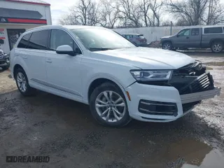 2017 Audi Q7 Premium Plus with VIN WA1LAAF70HD042719, listed as a IAAI auction lot 41653074 with 52,287 mi miles. Bid and sale history available at carsss.com. Image 1.